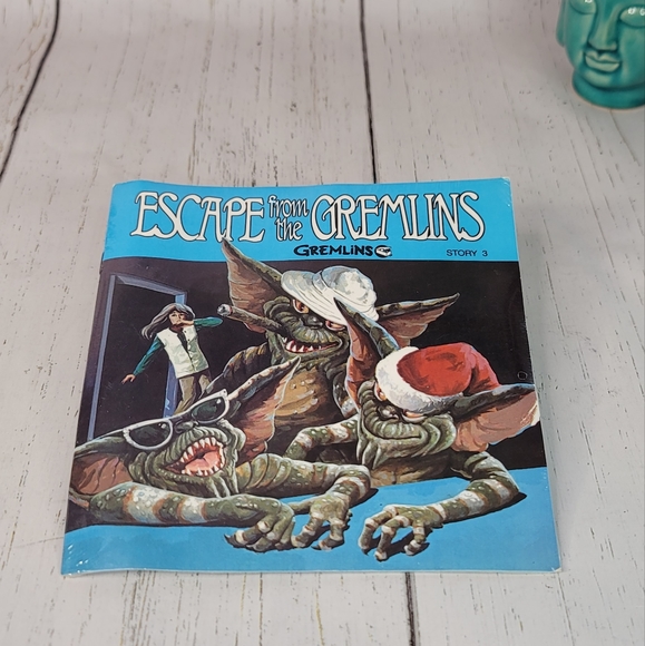 Other - Escape From The Gremlins Story 3 Book/Record Follow Along Collectible NIP